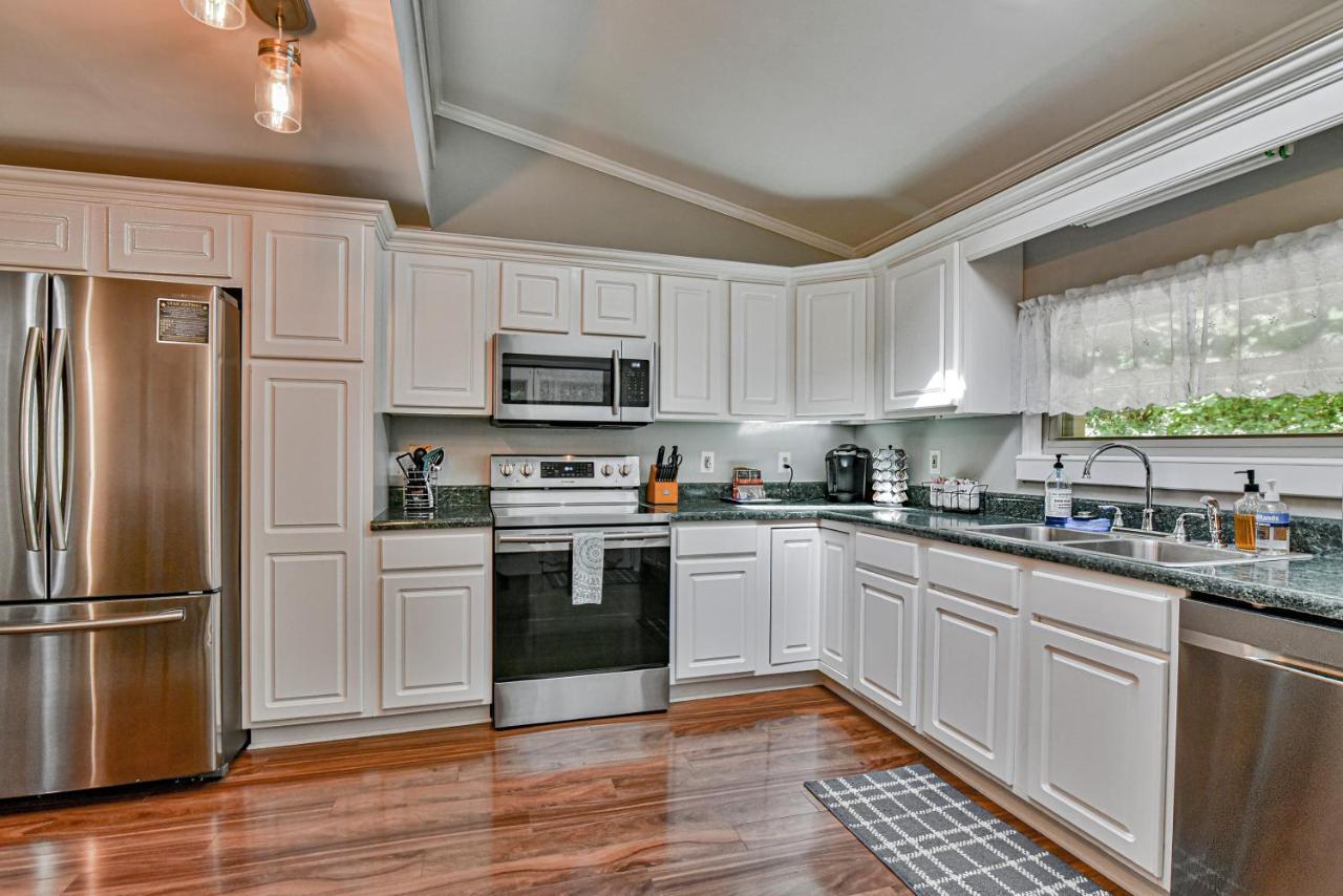 South Asheville Home With Hot Tub Just 11 Miles To Downtown Exterior foto