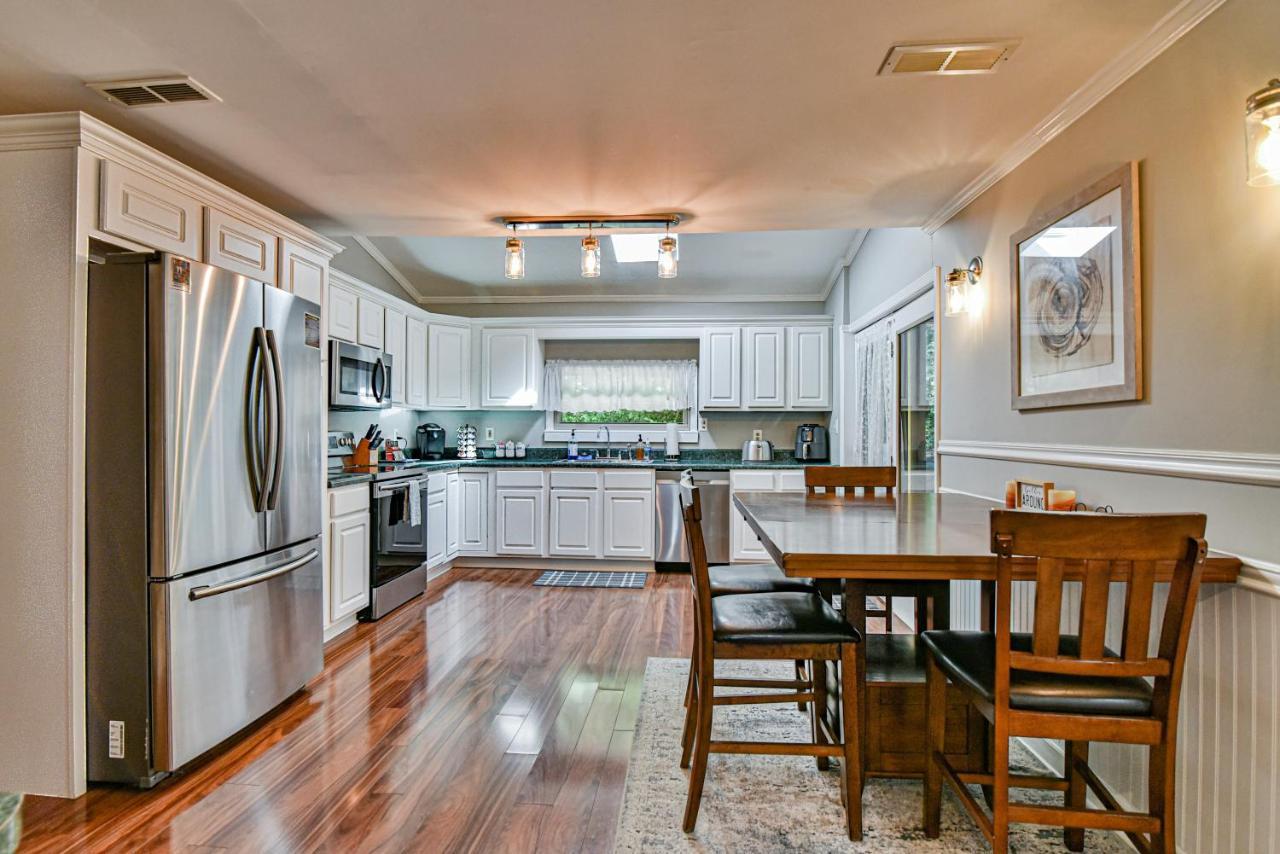 South Asheville Home With Hot Tub Just 11 Miles To Downtown Exterior foto